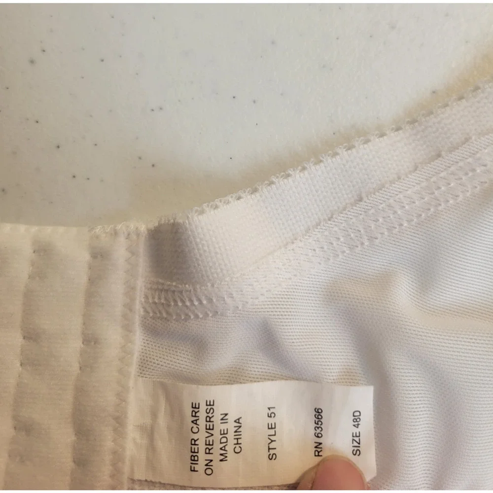 White Floral Lace Full Coverage Adjustable Wire‎ Free Minimizer Bra Size 48D